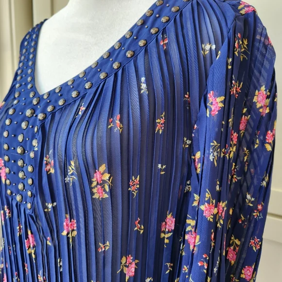 Woman Within Sheer Pleated Blouse Top Floral Print Navy Blue Pink Plus Large 18 - Picture 6 of 16